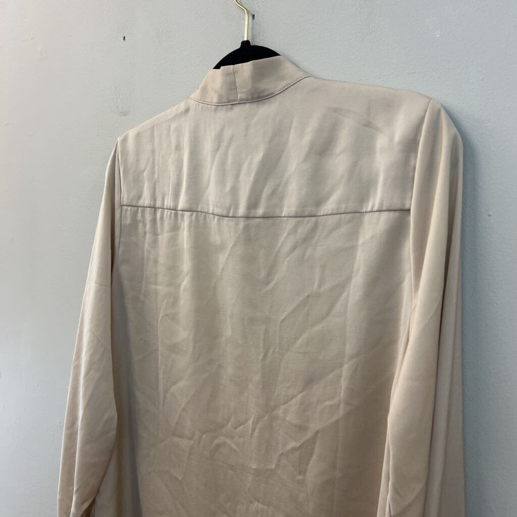Banana Republic Beige Silky Long Sleeve Tie Neck Button Down Top Medium