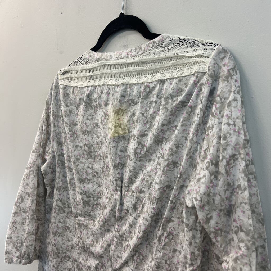 Eddie Bauer Grey Print Long Sleeve Button Front Top Large