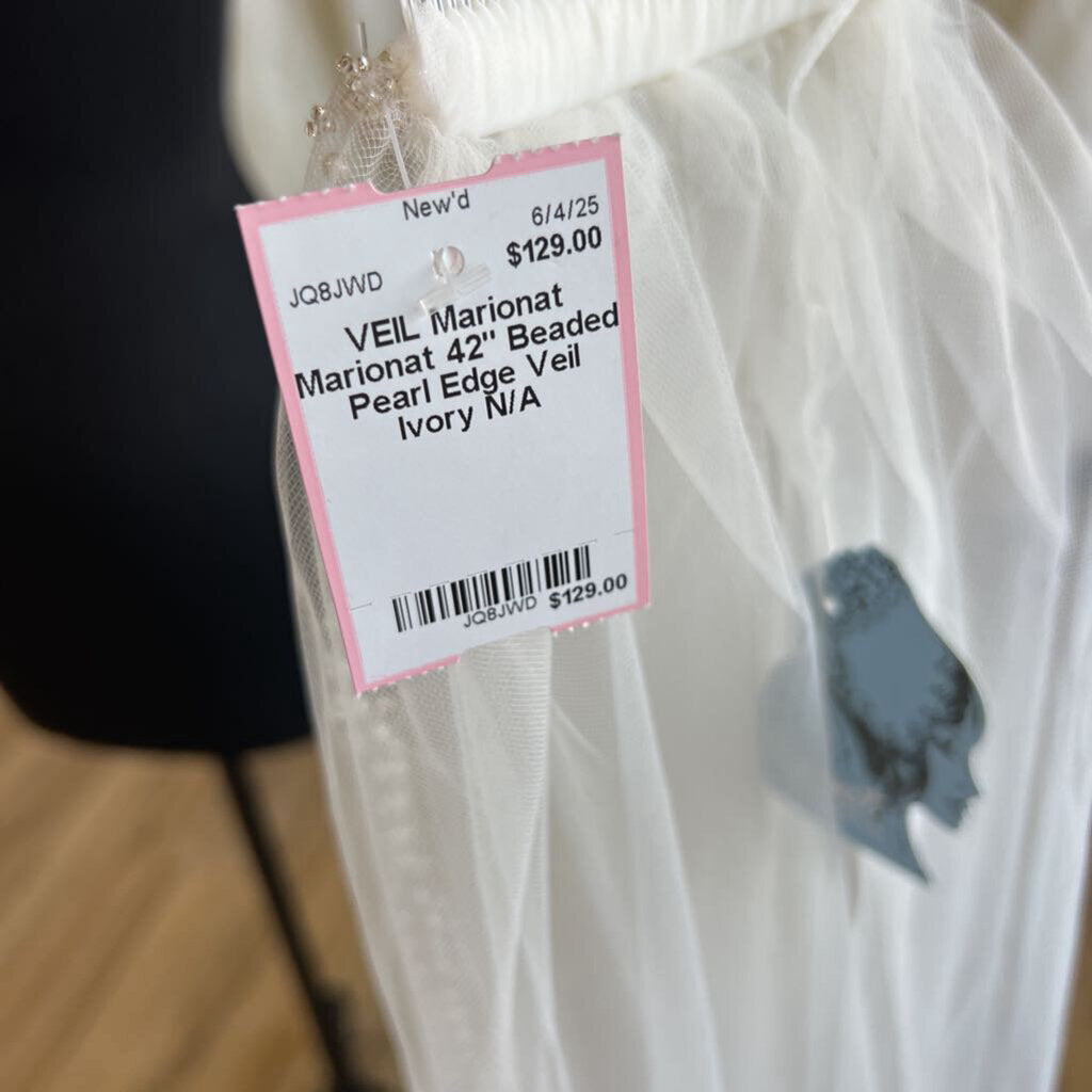 Marionat 42" Beaded Pearl Edge Veil