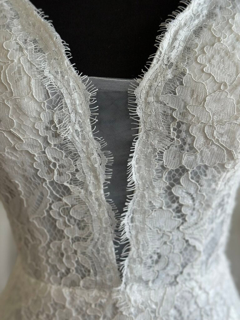 Ivory Lace Sheath V-Neck Bridal Gown 8
