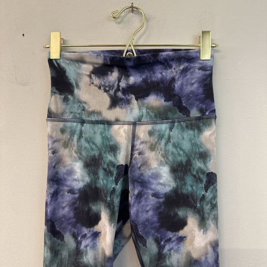 Lululemon Blue/ Multi Print Cropped Leggings 4