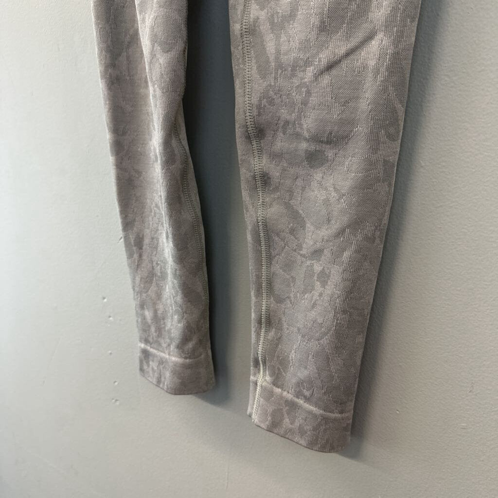 Gym Shark Grey Patterned Cropped Leggings Extra Large