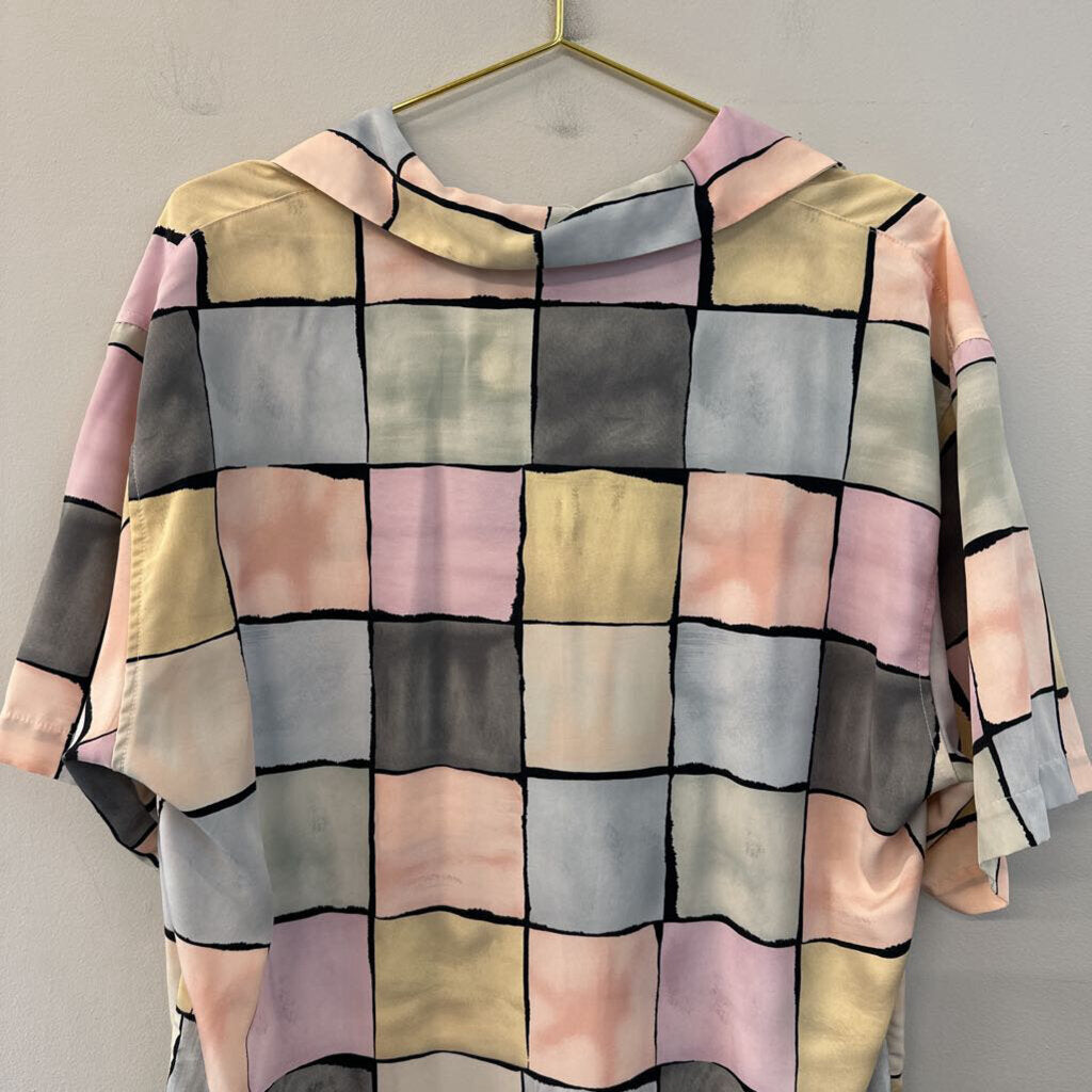 Vintage Grey/ Multi Print Short Sleeve Button Down Top Large