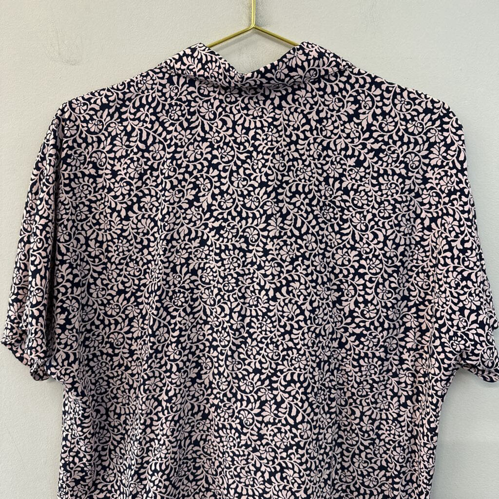 Vintage JH Collectibles Black/ Beige Print Short Sleeve Button Down Top 10