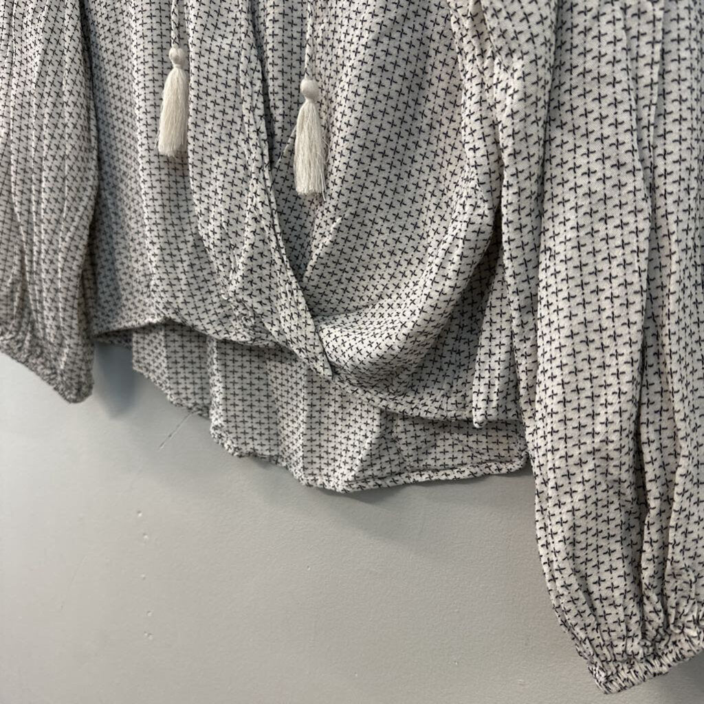 Lou and Grey White/ Black Print Long Sleeve Top Extra Small