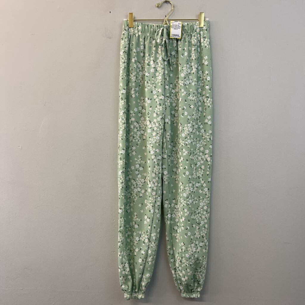 Green/ White Flower Print Pull On Pants Small