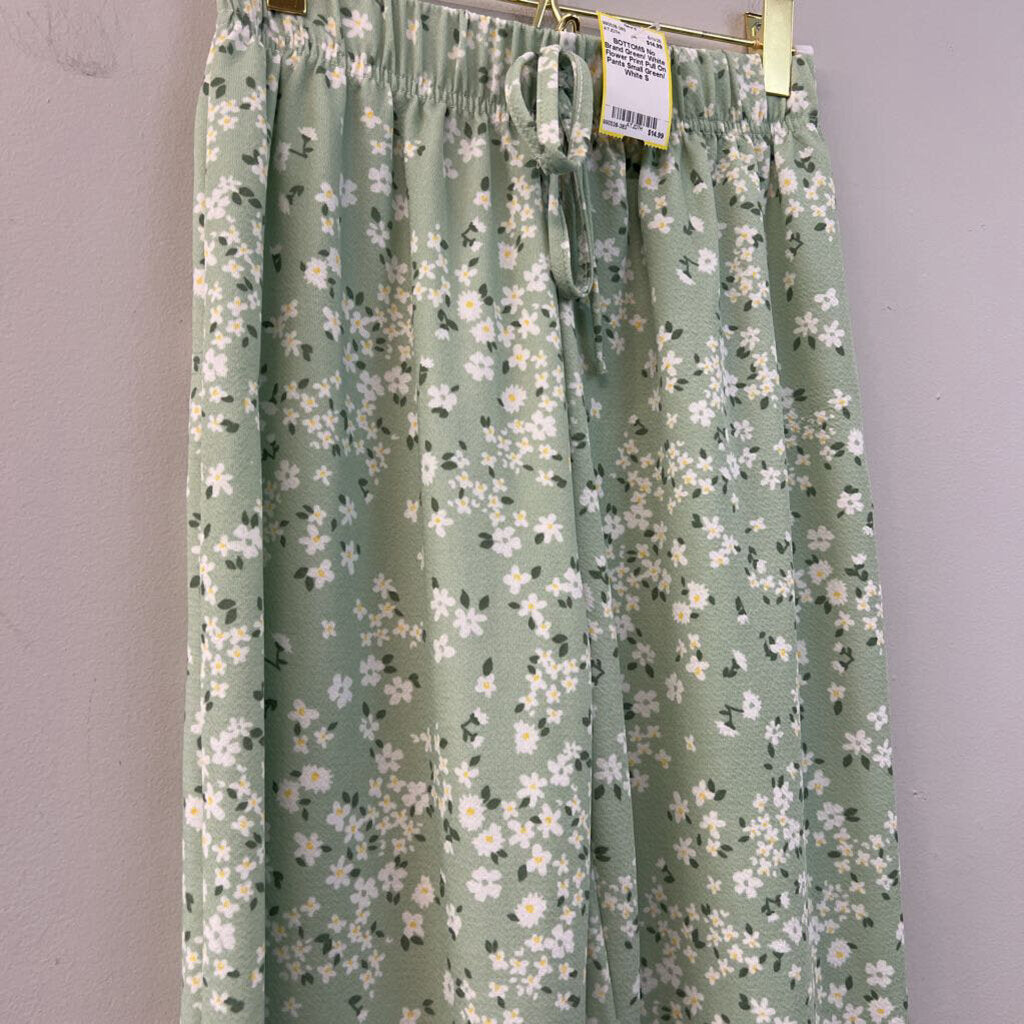Green/ White Flower Print Pull On Pants Small
