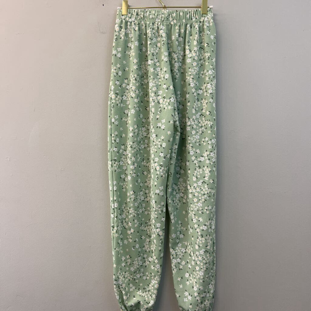 Green/ White Flower Print Pull On Pants Small