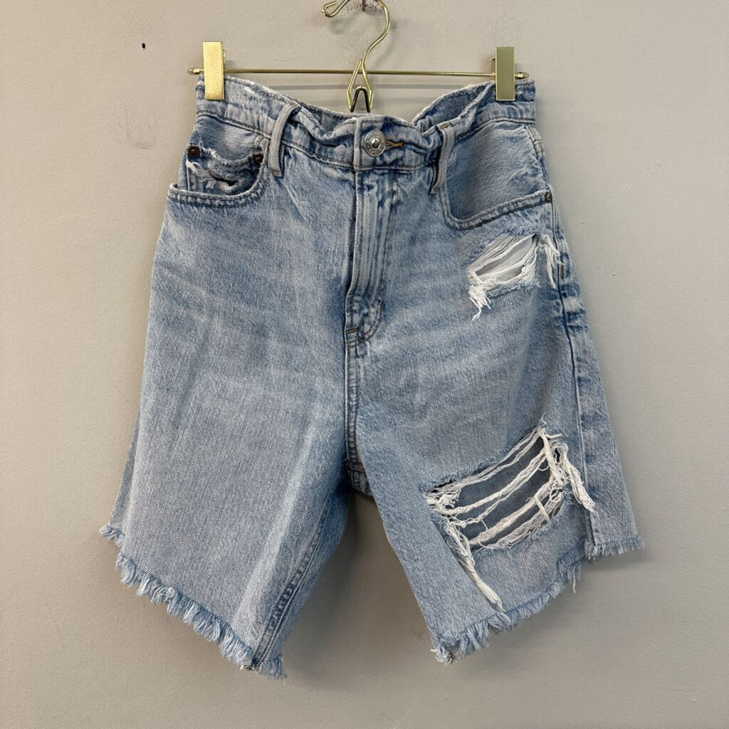 American Eagle Light Wash Skater Denim Shorts 2