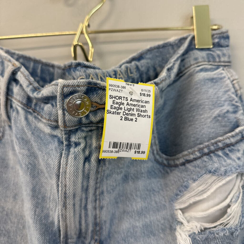 American Eagle Light Wash Skater Denim Shorts 2