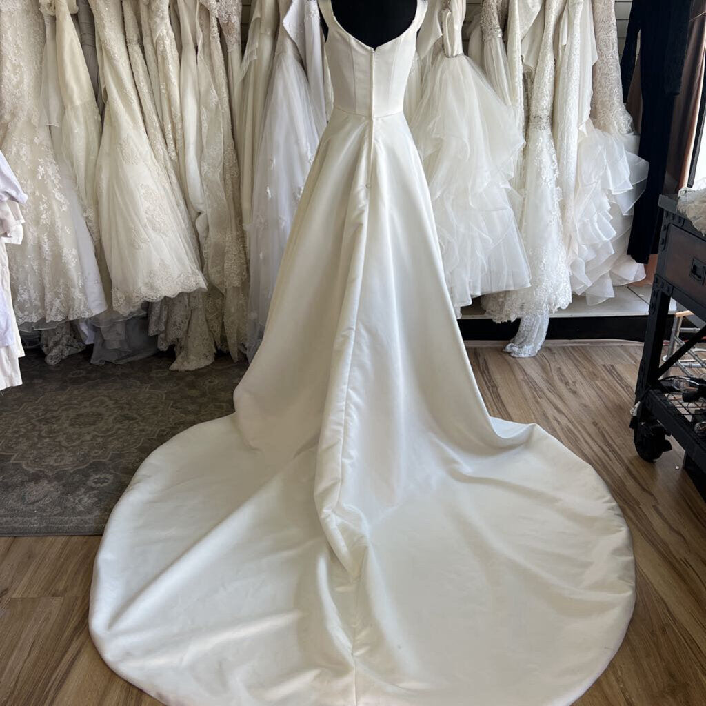 Cristiano Lucci Satin A-Line Plunge Bridal Dress 12