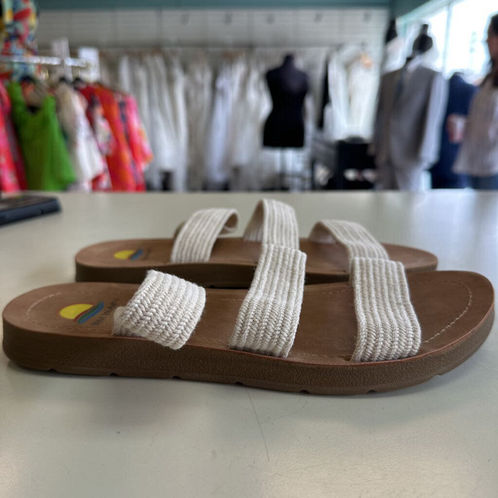 Maui Island Brown/ Cream Triple Strap Sandals 9