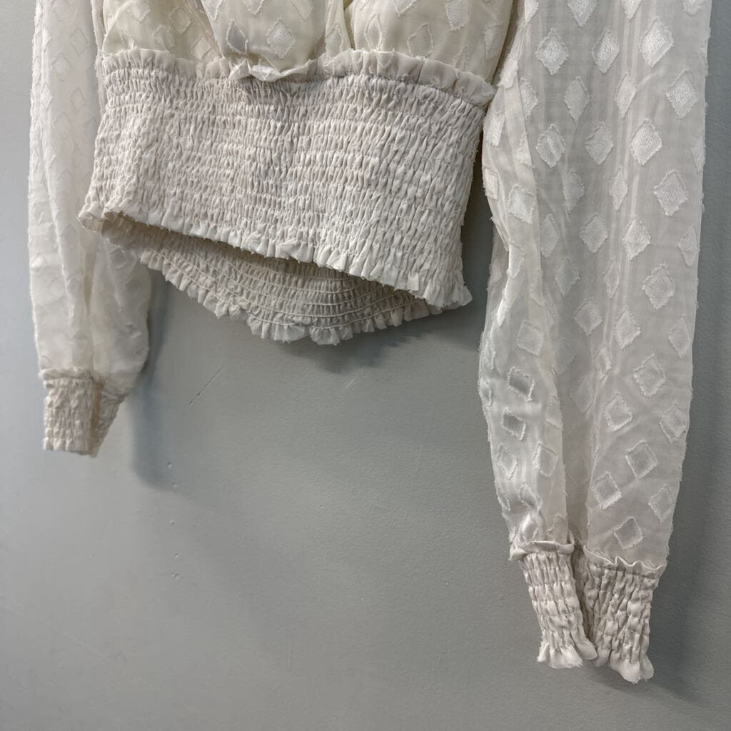 Lush Cream Diamond Print Cropped Long Sleeve Top Medium