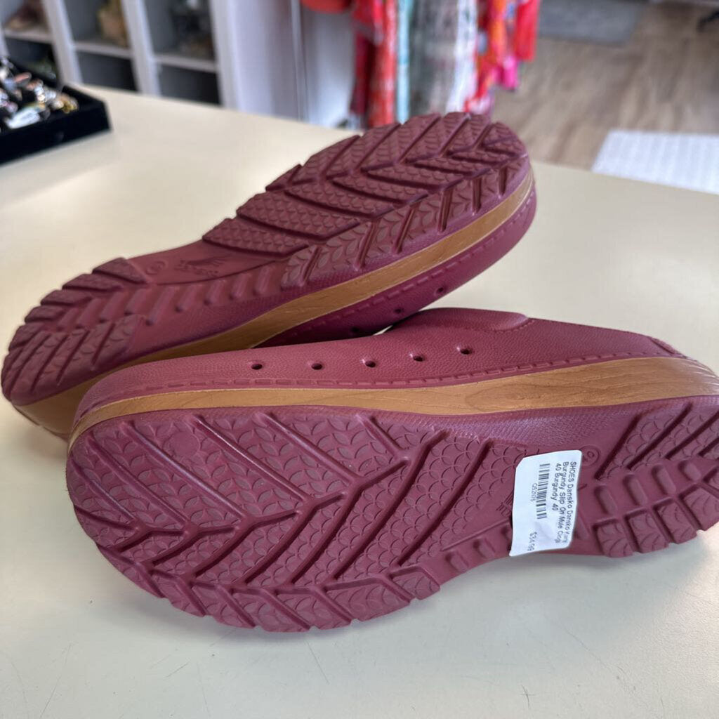 Dansko Kane Burgundy Slip On Mule Clogs 40
