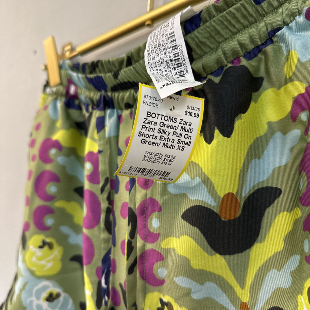 Zara Green/ Multi Print Silky Pull On Shorts Extra Small