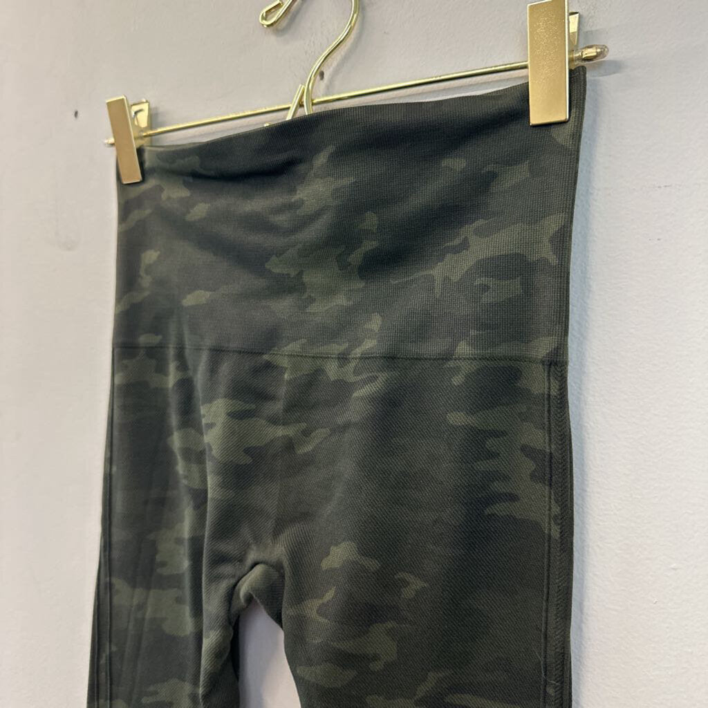 Spanx Green Camo Print Leggings Small