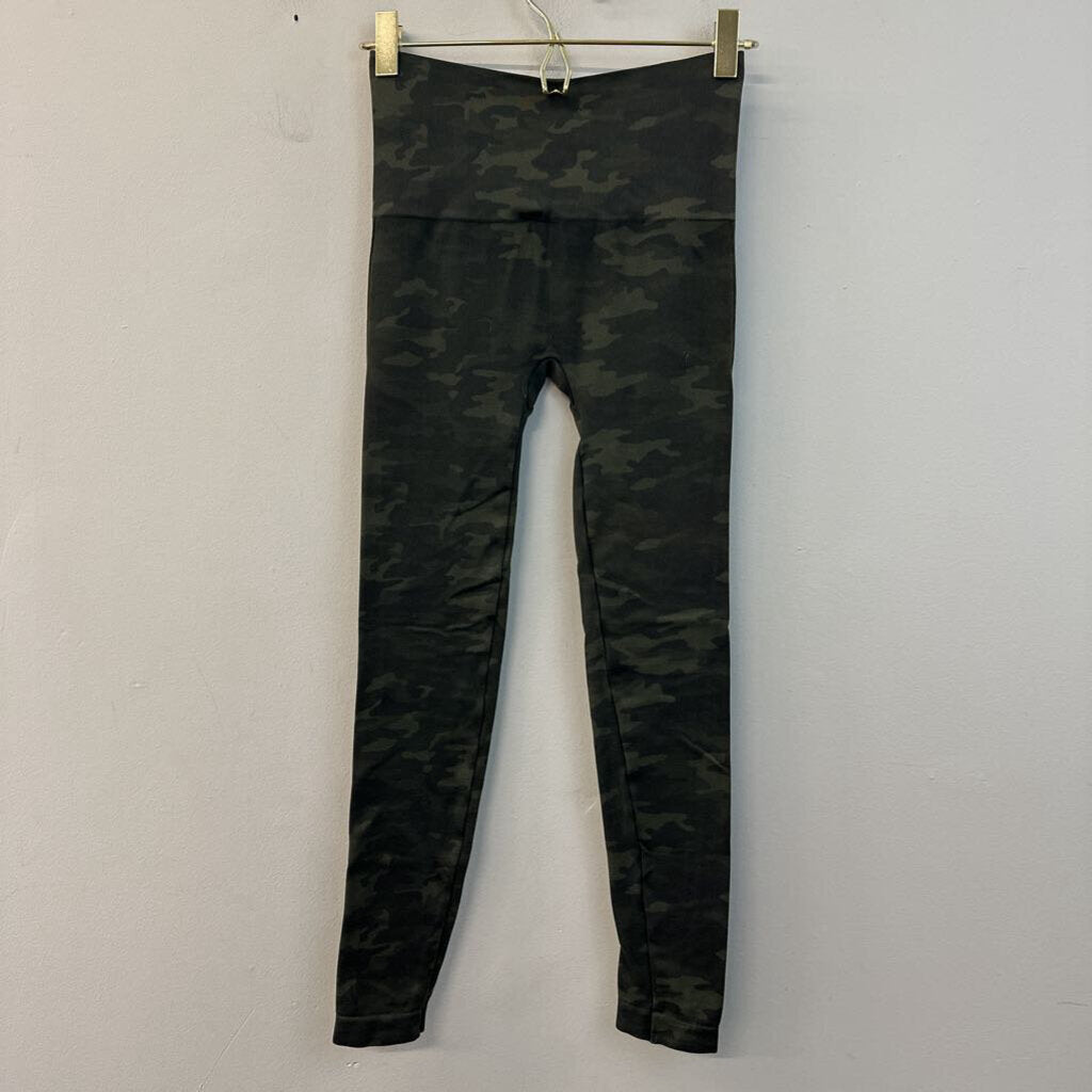 Spanx Green Camo Print Leggings Small