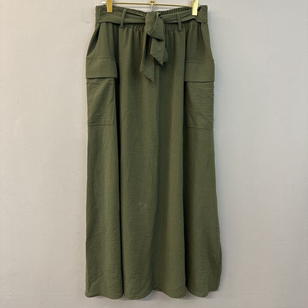 NYCC Green Side Pocket Maxi Skirt Medium