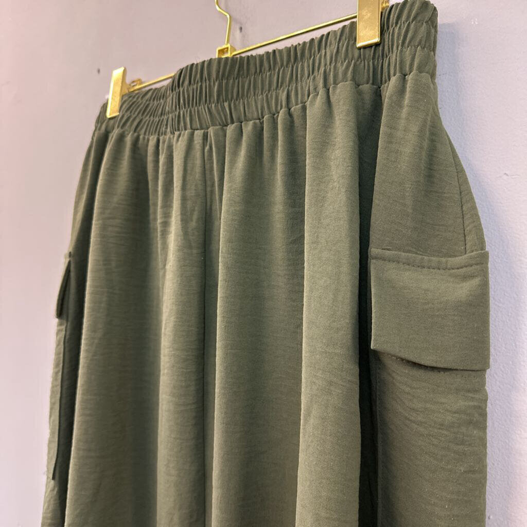 NYCC Green Side Pocket Maxi Skirt Medium
