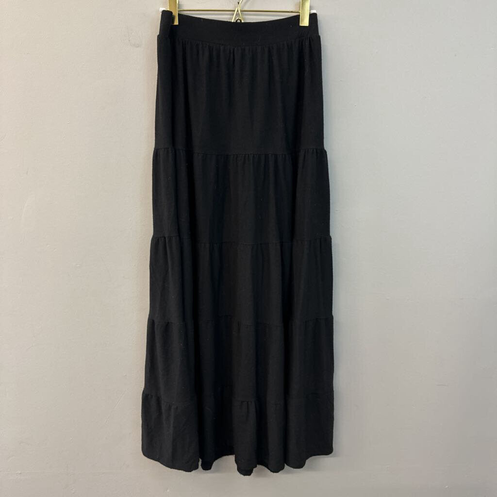 Zenana Black Tiered Maxi Skirt Medium