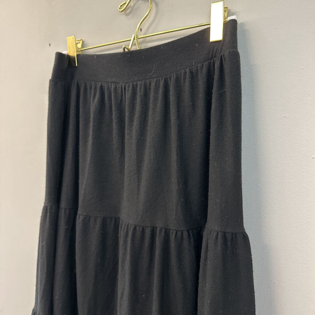 Zenana Black Tiered Maxi Skirt Medium