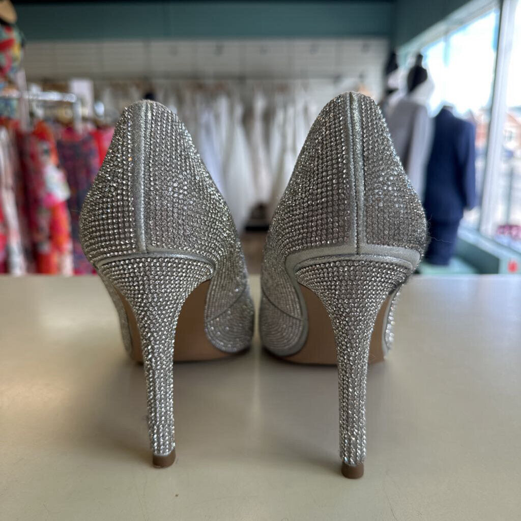 Maripe Silver Rhinestone Sparkle Closed Toe Pup Heels 9.5