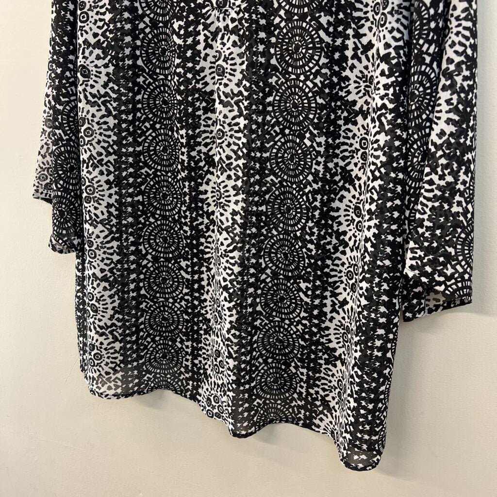 Christopher & Banks Black/ White Print Sheer Long Sleeve Top 1X