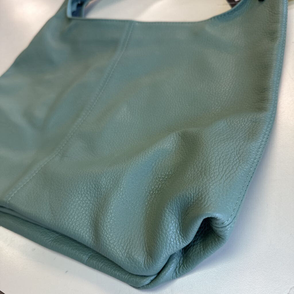 Takeeasy Green Pebbled Leather Purse