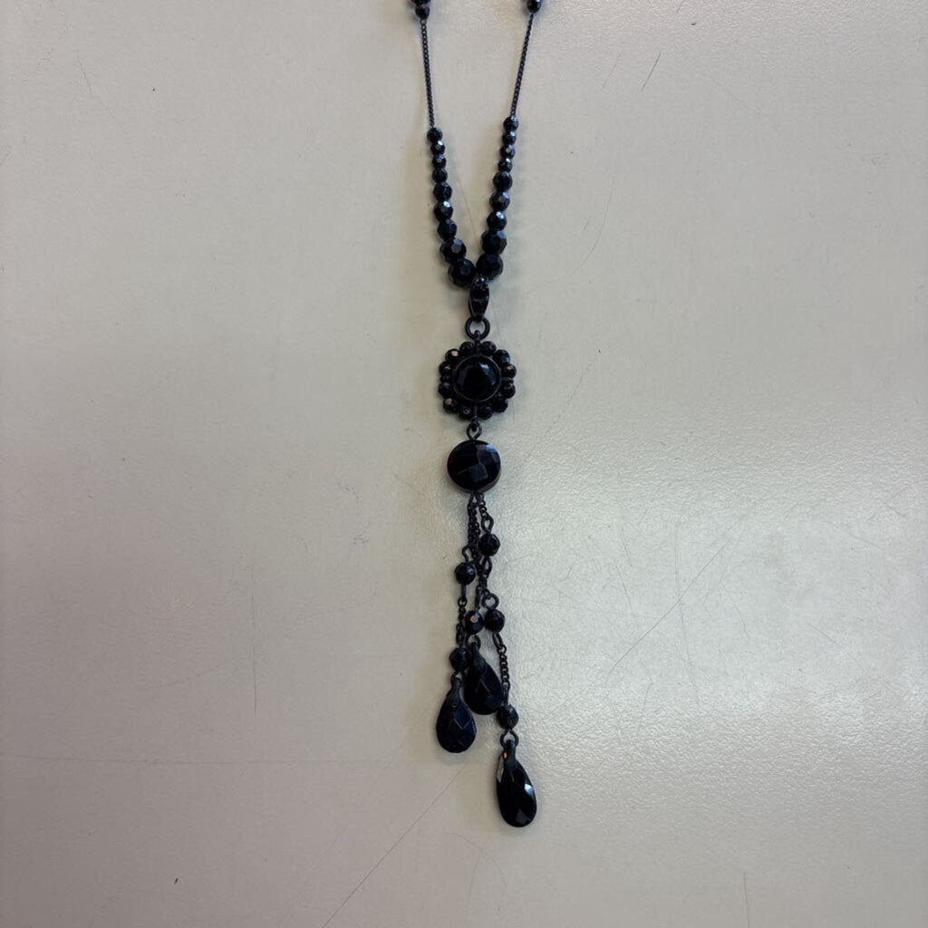 Liz Claiborne Long Dangle Necklace