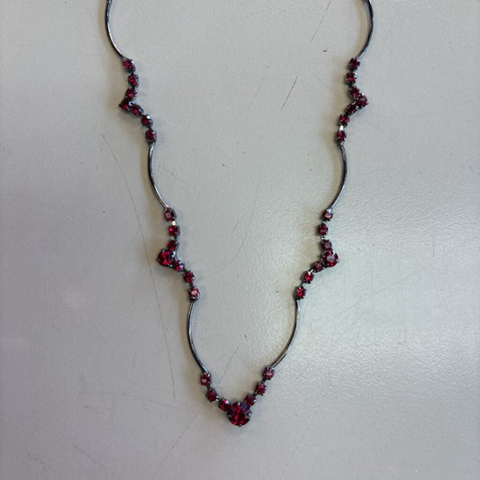 Red Stone Short Necklace
