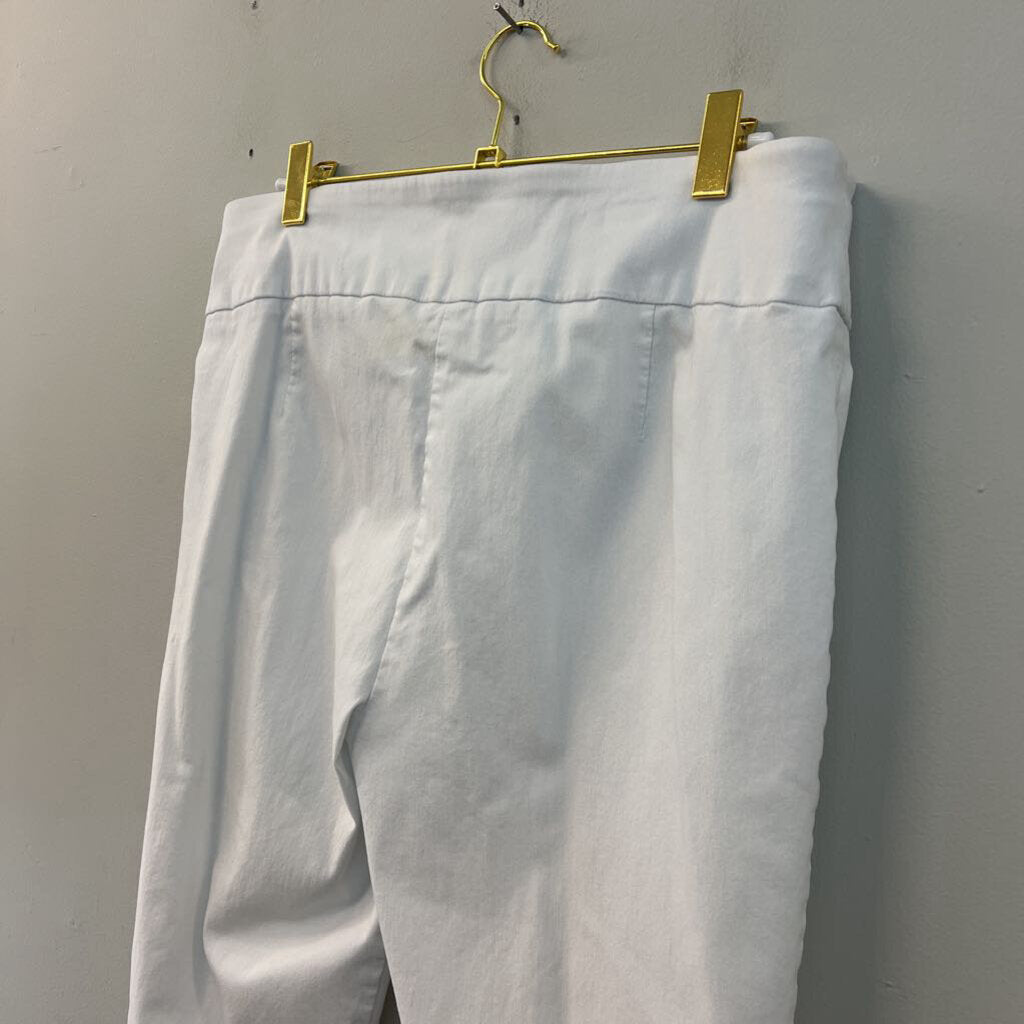 Crown and Ivy White Pull On Capri Pants 12