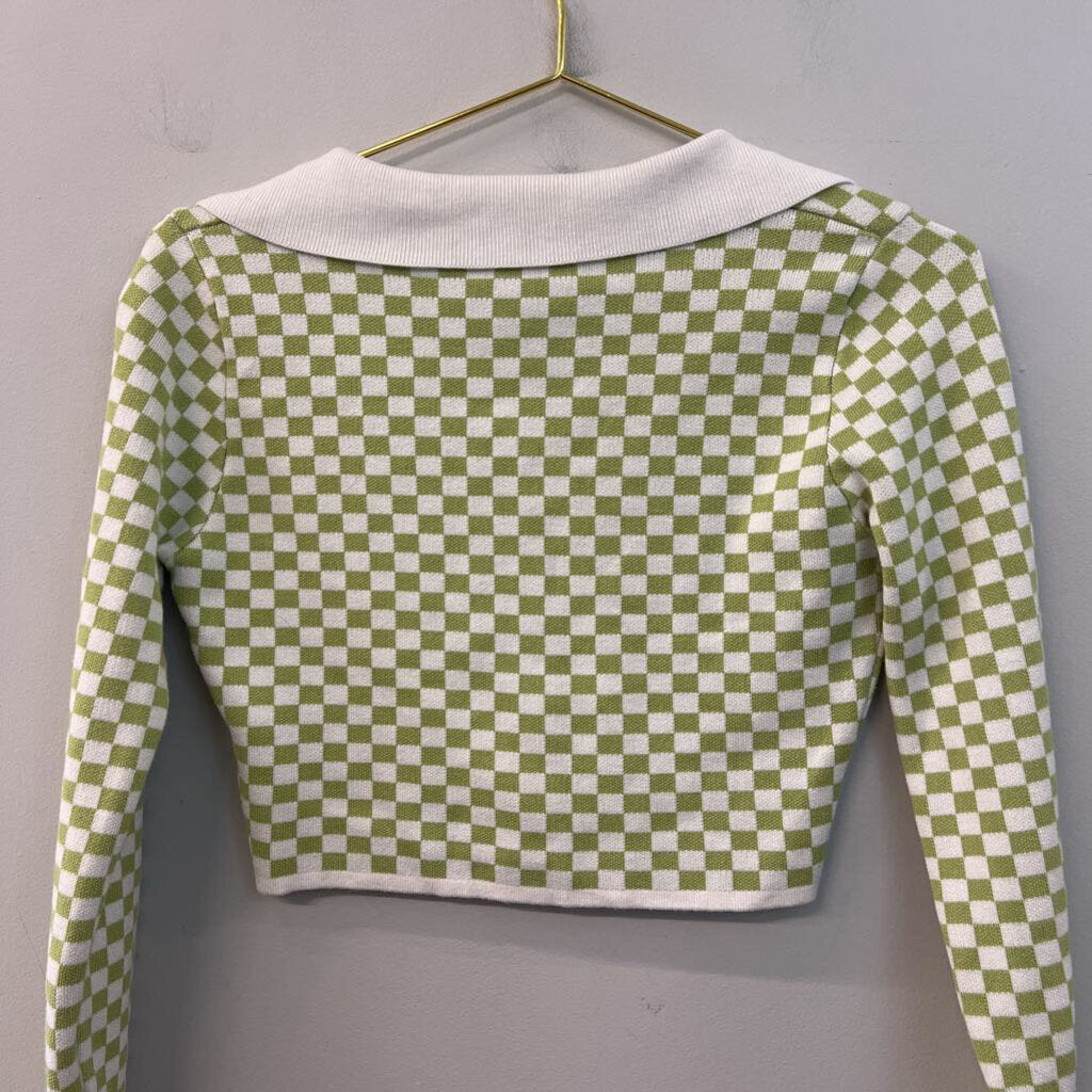Vestique Green/ White Checkered Cropped Button Down Small