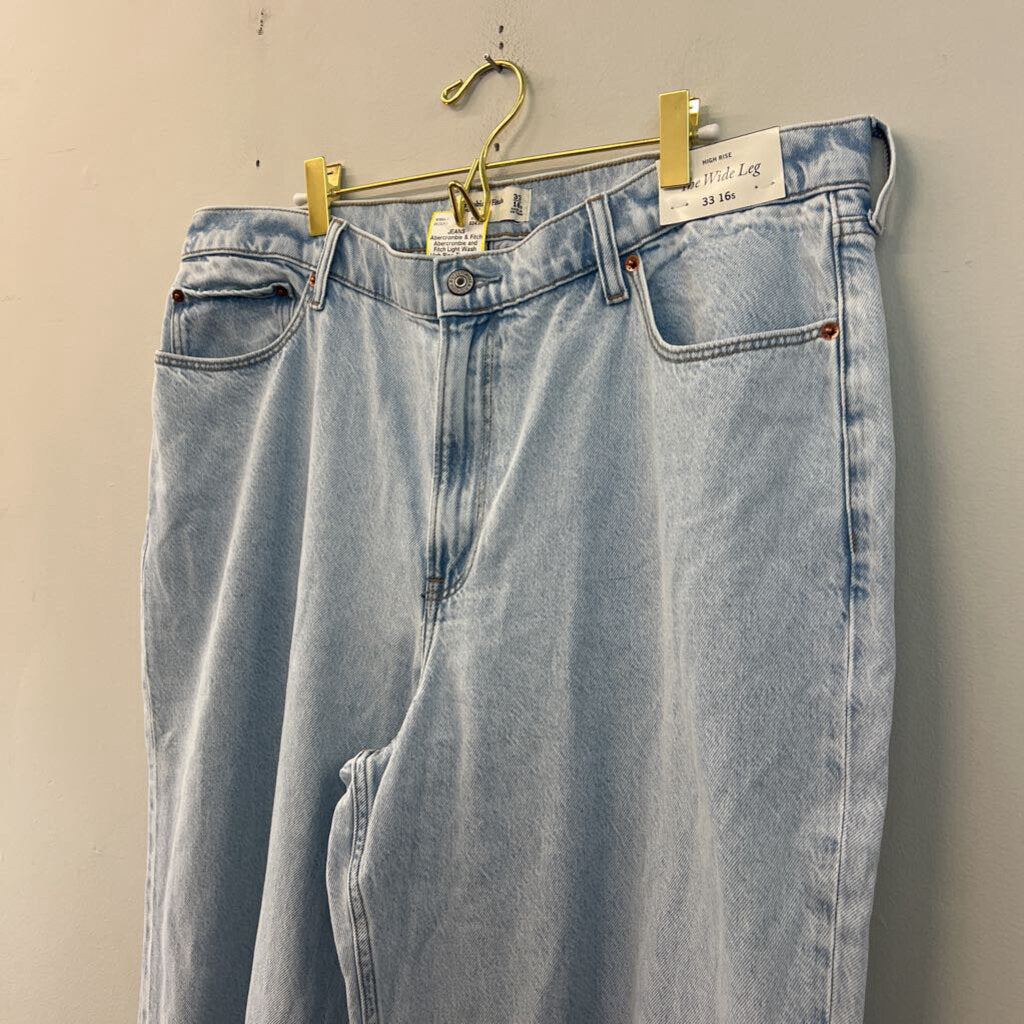 Abercrombie and Fitch Light Wash High Rise The Wide Leg Jeans 33