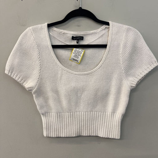 Kendall and Kylie White Knit Cropped Short Sleeve Top Medium