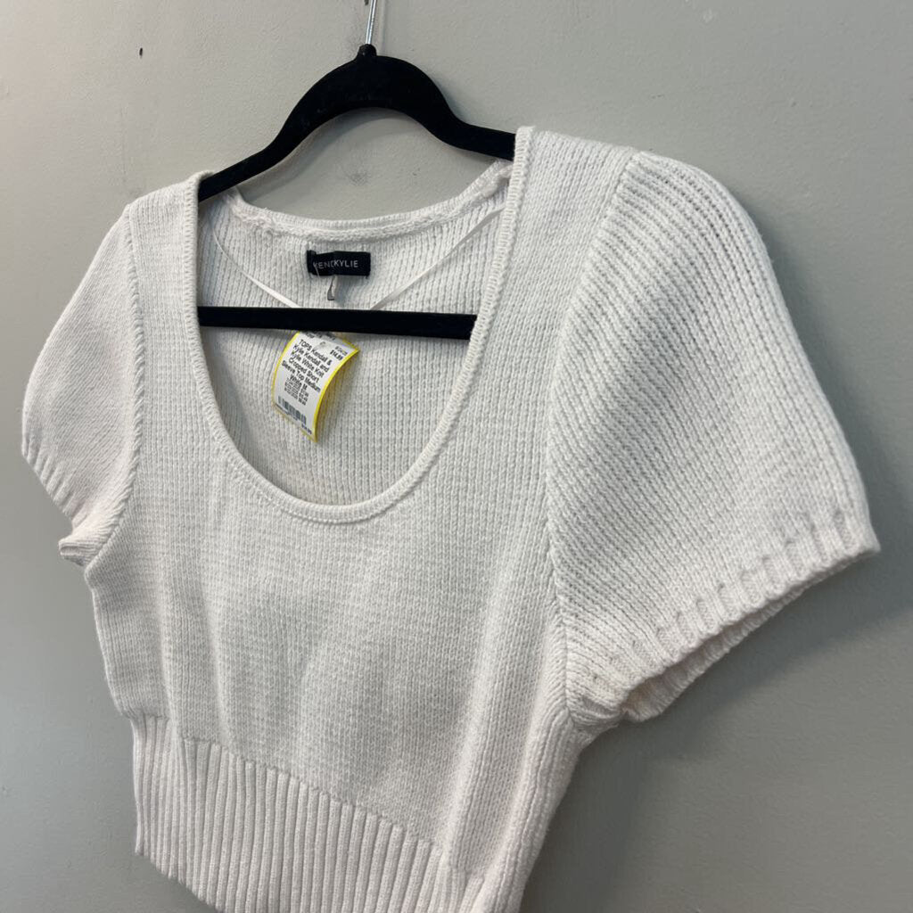 Kendall and Kylie White Knit Cropped Short Sleeve Top Medium