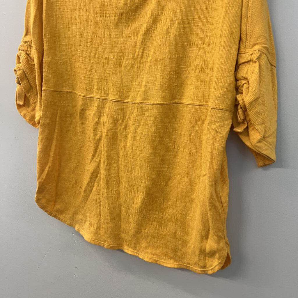 Max Studio Yellow Textured Short Sleeve Top Small