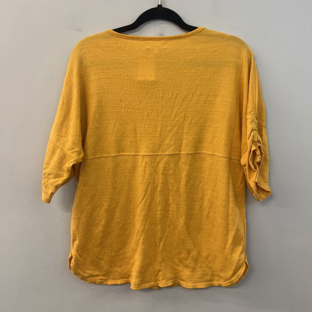 Max Studio Yellow Textured Short Sleeve Top Small