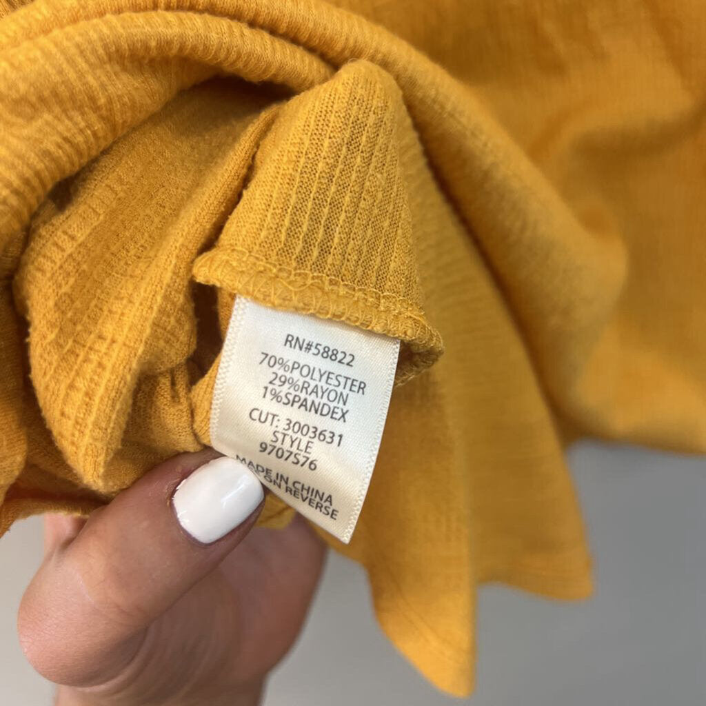 Max Studio Yellow Textured Short Sleeve Top Small
