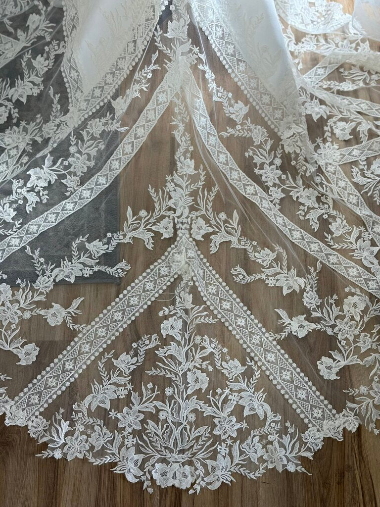 Lillian West Ivory Lace Top Fitted Bridal Gown 14