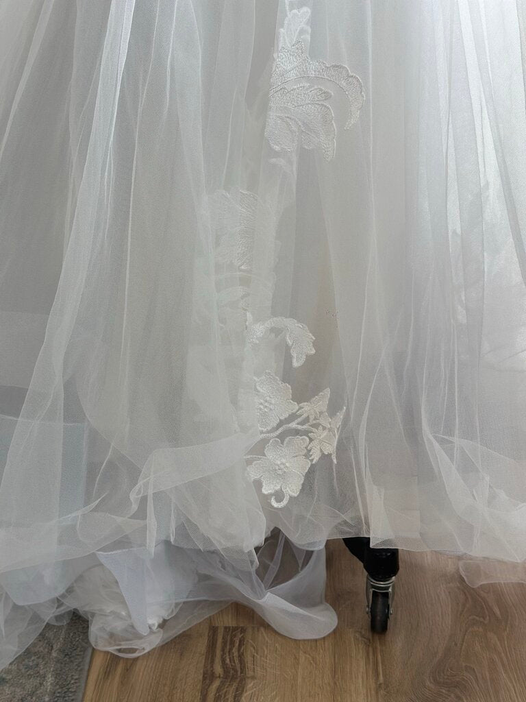 Allure Wilderly Bride Adara Bridal Dress 10