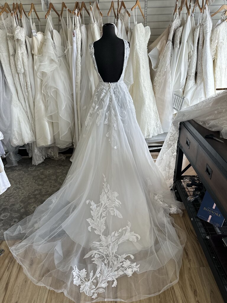 Allure Wilderly Bride Adara Bridal Dress 10