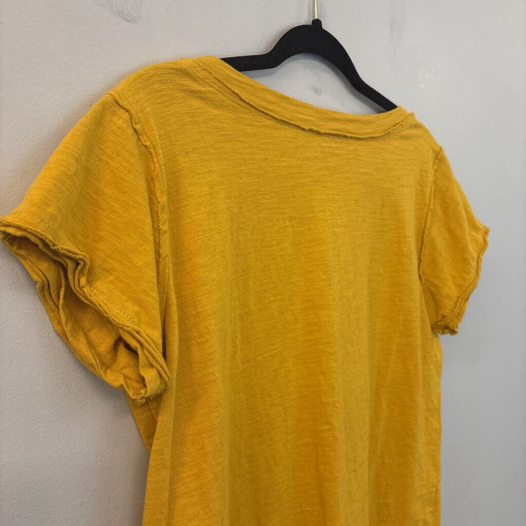 Umgee Distressed Edge T-Shirt Small
