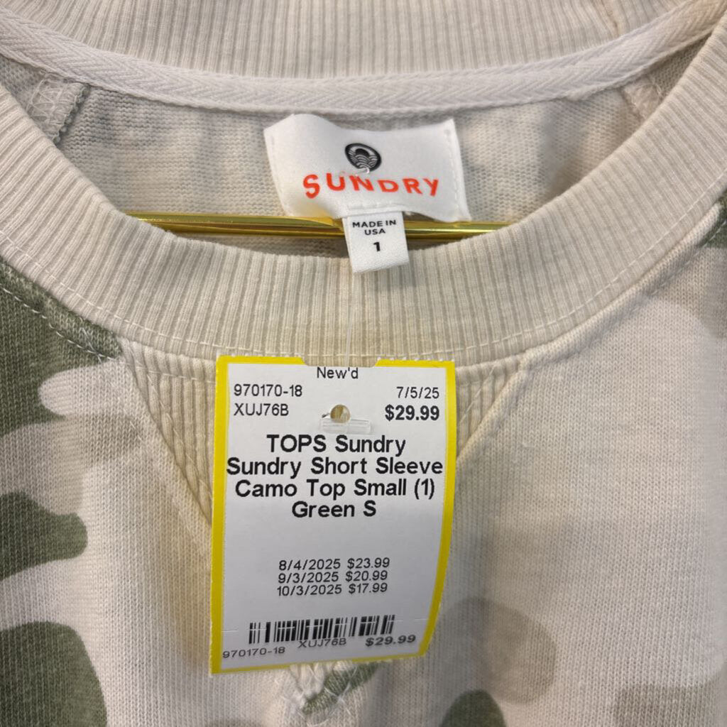 Sundry Short Sleeve Camo Top Small (1)