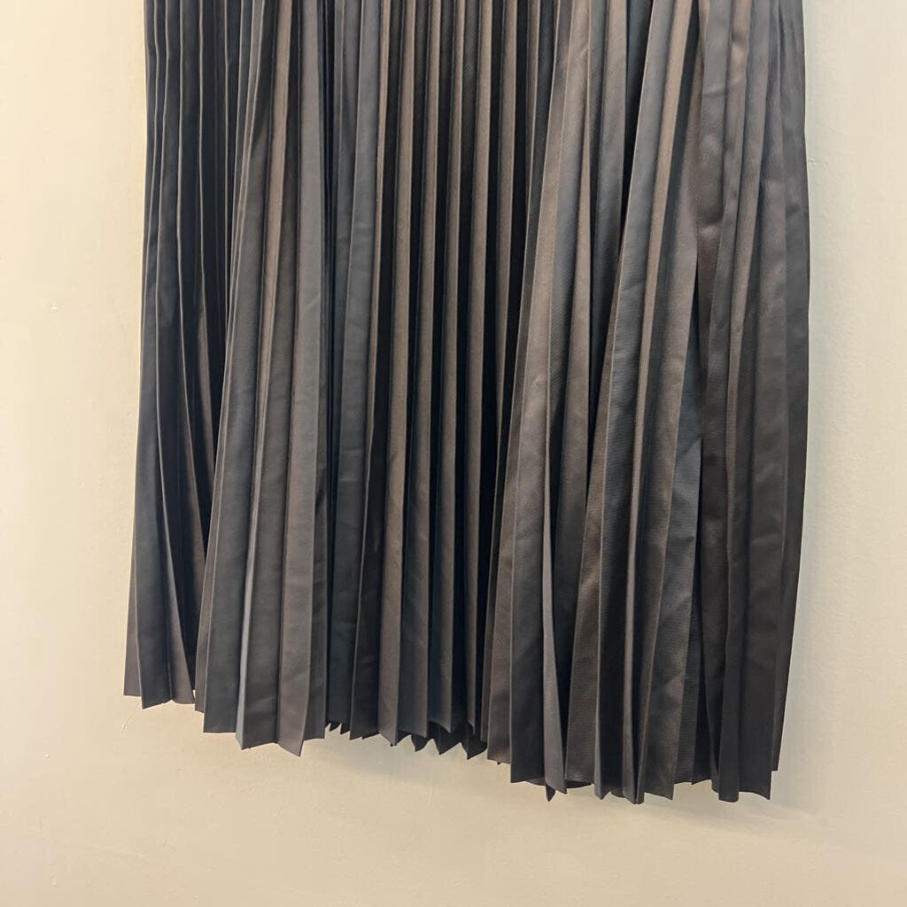 Banana Republic Black Pleated Midi Skirt Extra Small