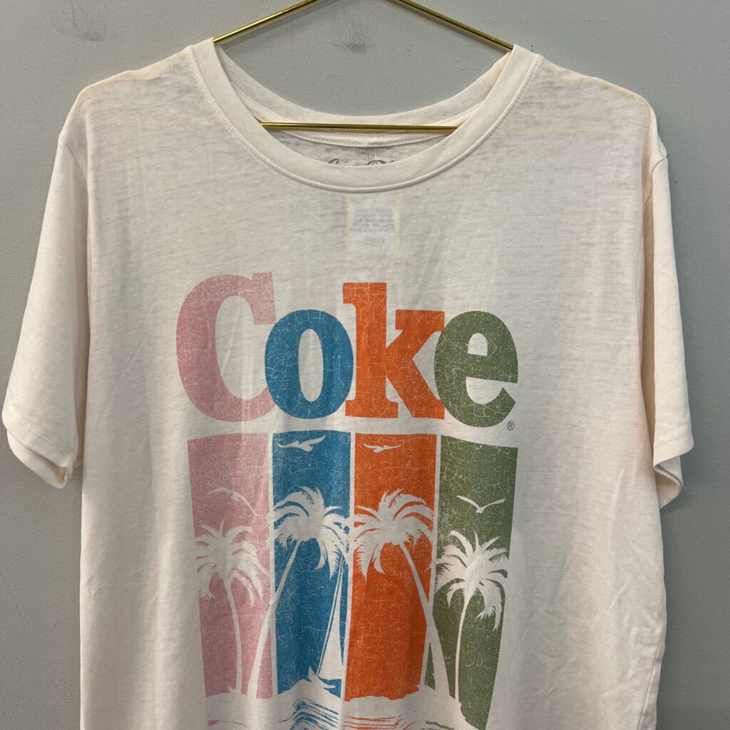 CocaCola White/ Multi Short Sleeve Graphic Tee Extra Small