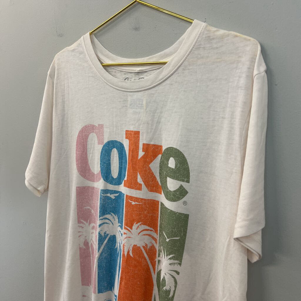 CocaCola White/ Multi Short Sleeve Graphic Tee Extra Small