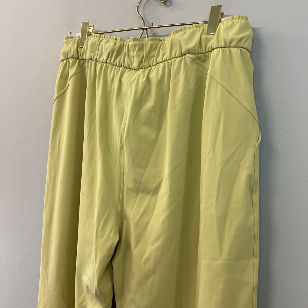 Lululemon Green High Rise Jogger Pants 10