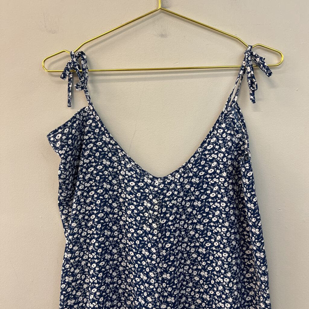 Blue/ White Flower Print Flowy Maxi Dress Medium