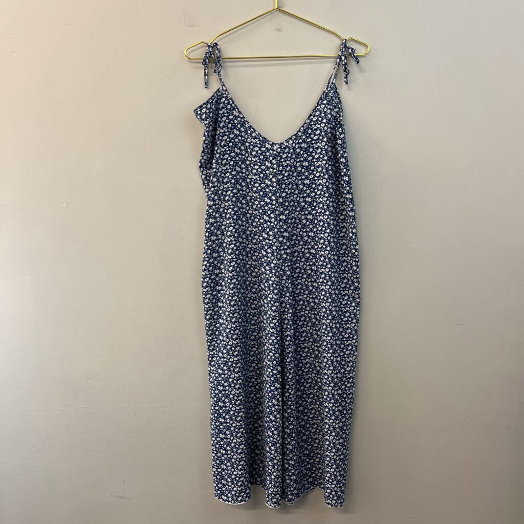 Blue/ White Flower Print Flowy Maxi Dress Medium