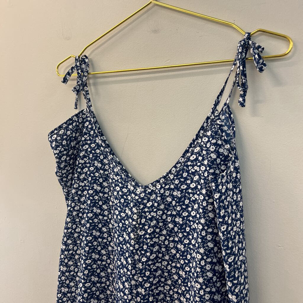 Blue/ White Flower Print Flowy Maxi Dress Medium